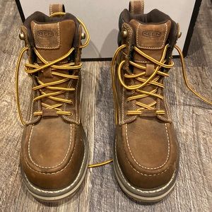 Men’s Keen carbon toe utility boots